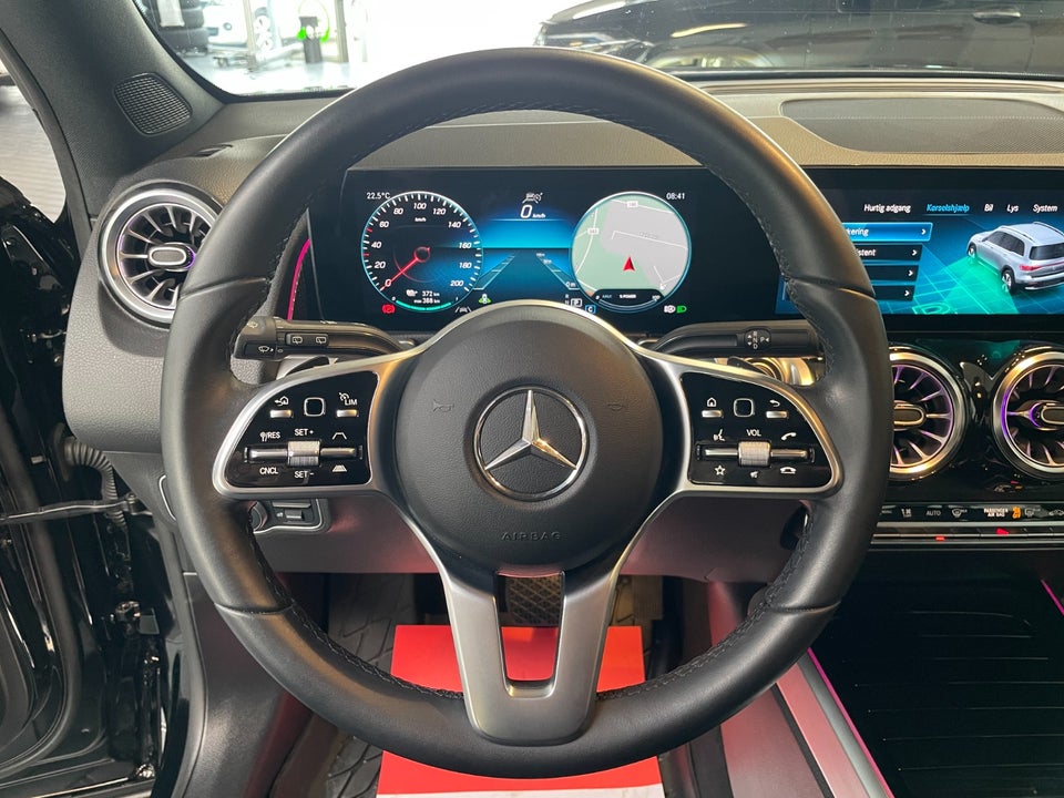 Mercedes EQB300 4Matic 5d