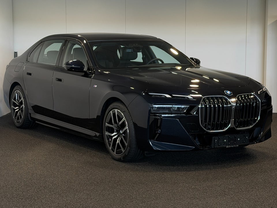 BMW i7 eDrive50 M-Sport 4d