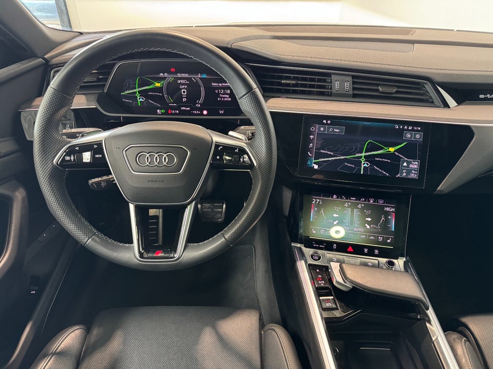 Audi Q8 e-tron 55 S-line quattro 5d
