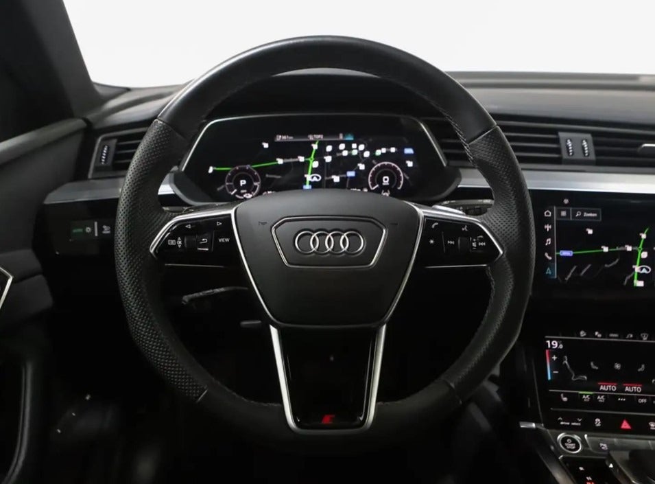 Audi e-tron 55 S-line quattro 5d