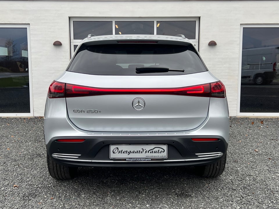 Mercedes EQA250+ Progressive 5d