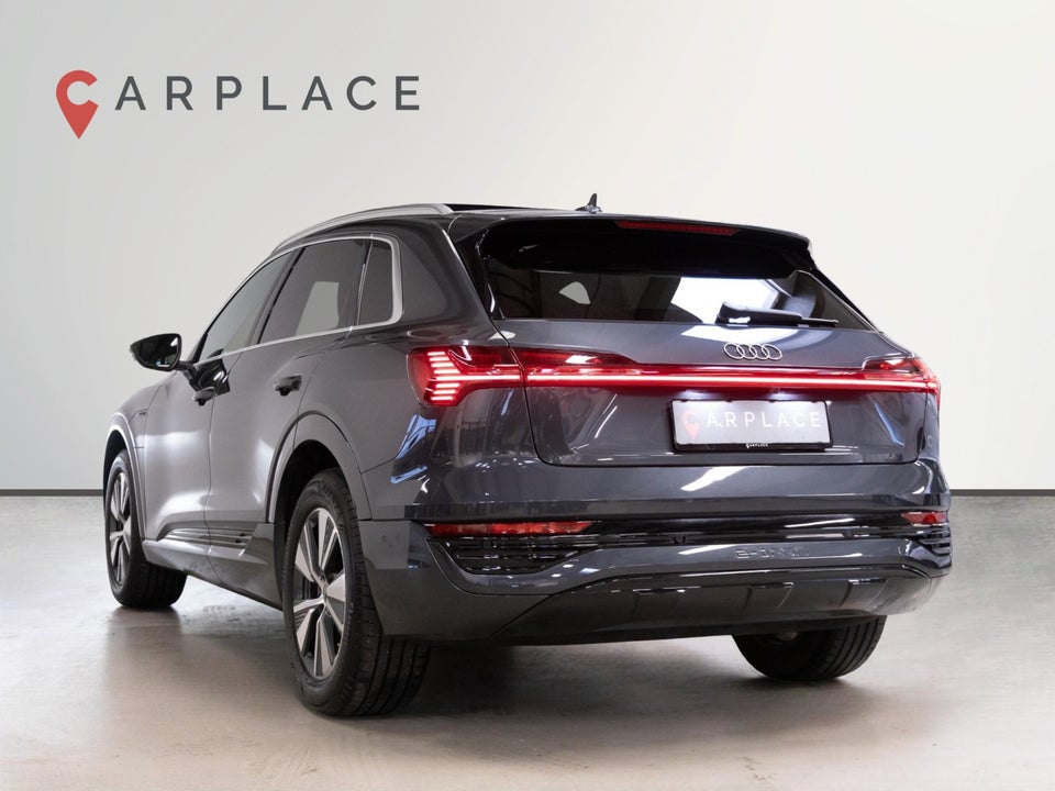 Audi Q8 e-tron 55 Advanced S-line quattro 5d