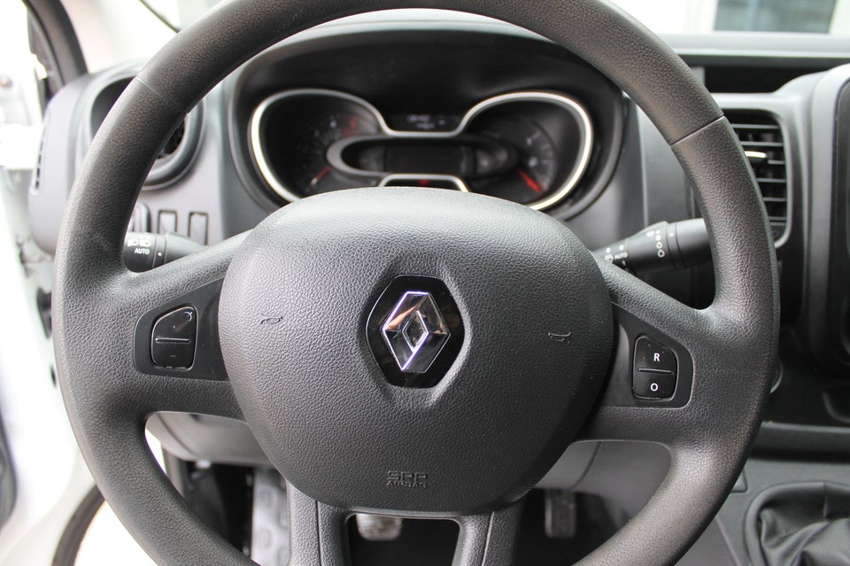 Renault Trafic T29 2,0 dCi 120 L2H1