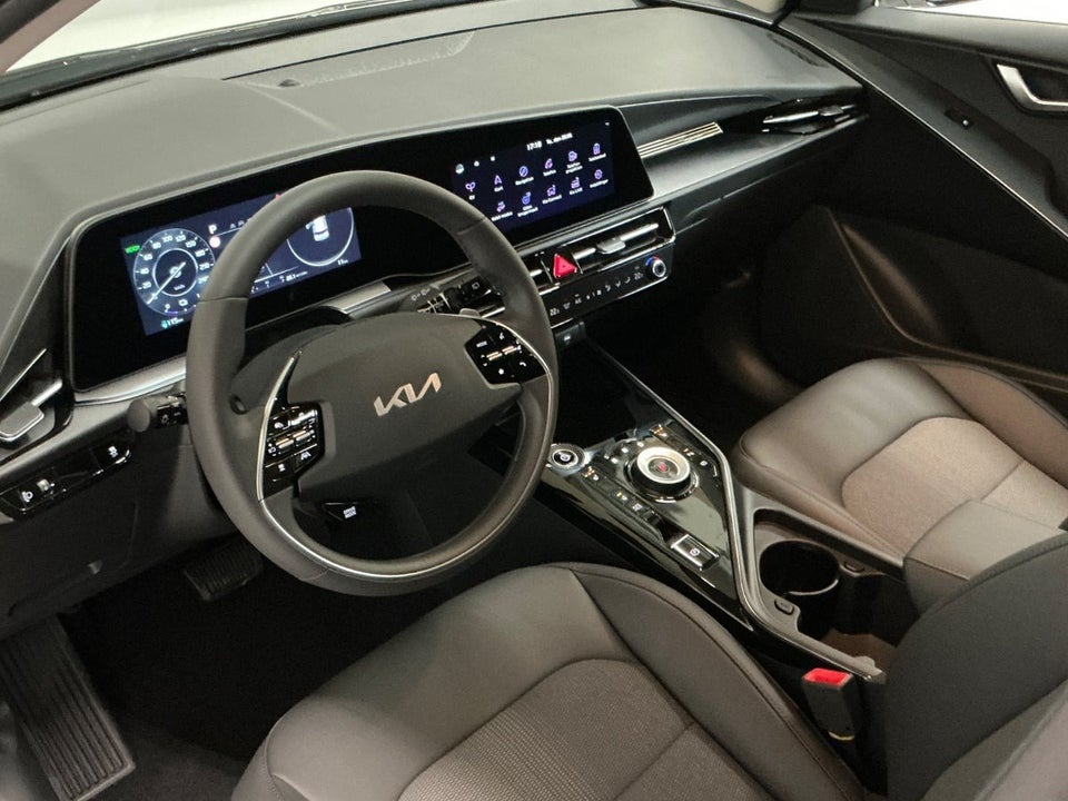 Kia Niro 64 EV Prestige 5d