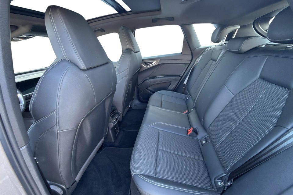 Audi Q4 e-tron 40 Attitude 5d