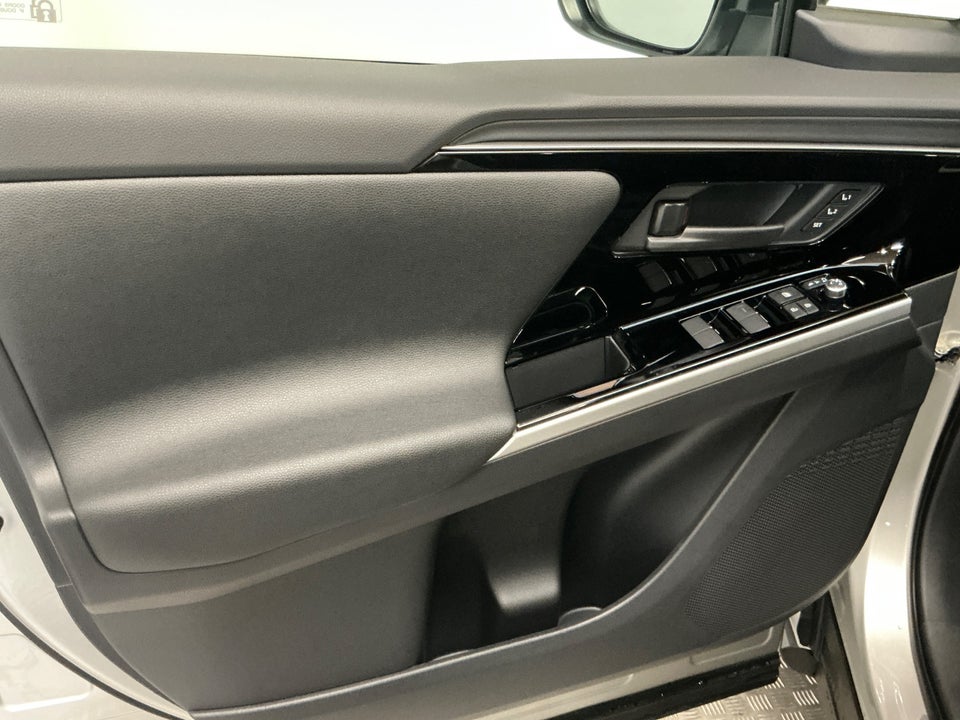 Toyota bZ4X Executive 5d