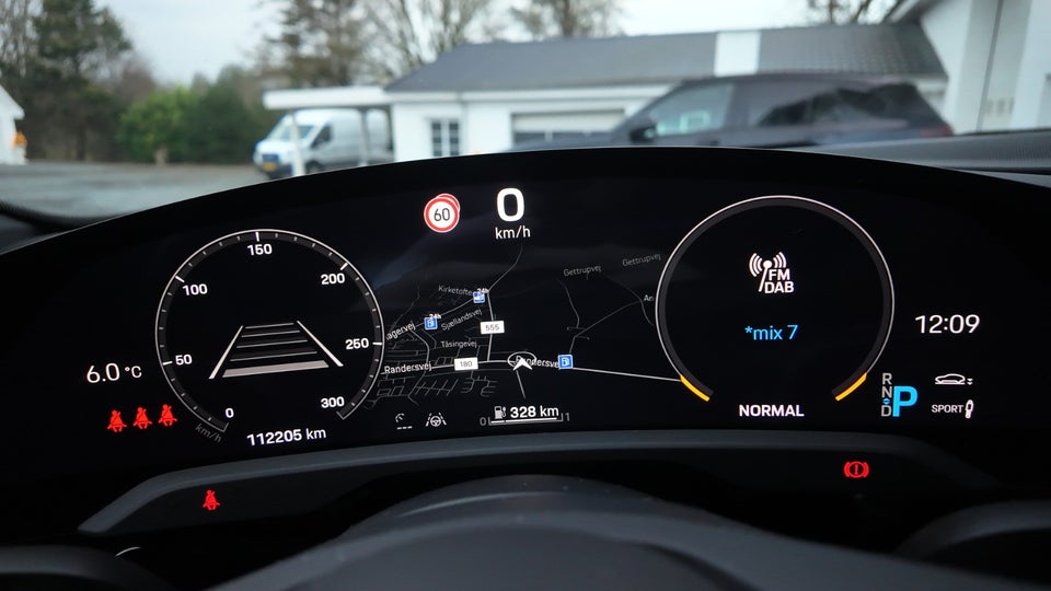 Porsche Taycan 4 Performance+ Cross Turismo 5d