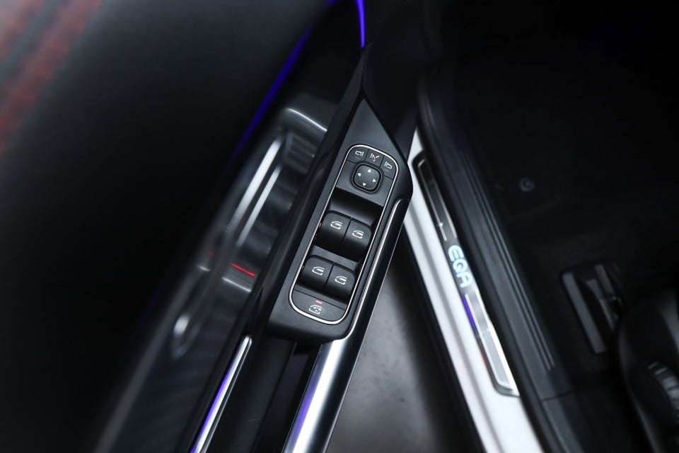 Mercedes EQA250+ AMG Advance 5d
