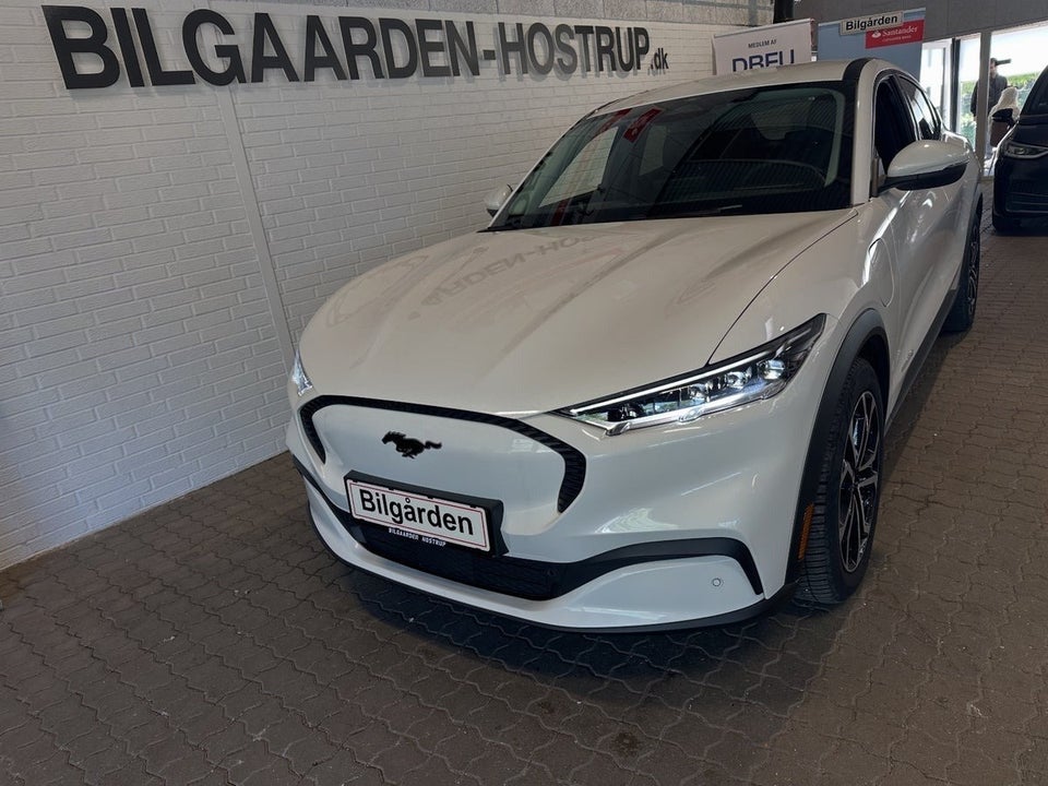 Ford Mustang Mach-E 68 Standard Range 5d