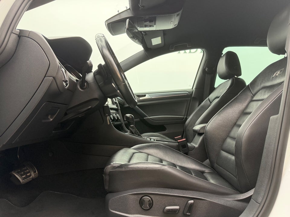 VW Golf VII 1,4 TSi 140 R-line DSG BMT 5d