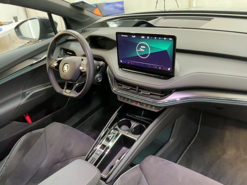 Skoda Enyaq 80x iV Sportline Maxx 5d