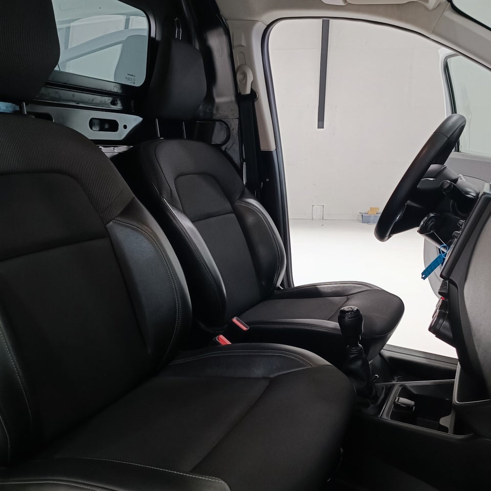 Renault Express 1,5 dCi 95 Tekno 5d
