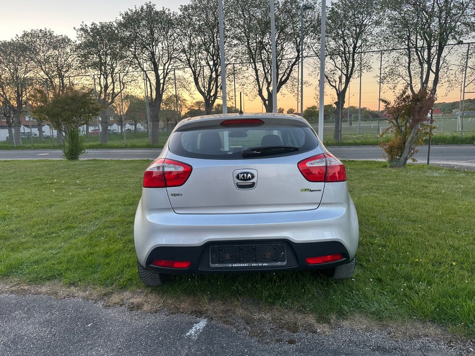 Kia Rio 1,2 CVVT Style+ 5d