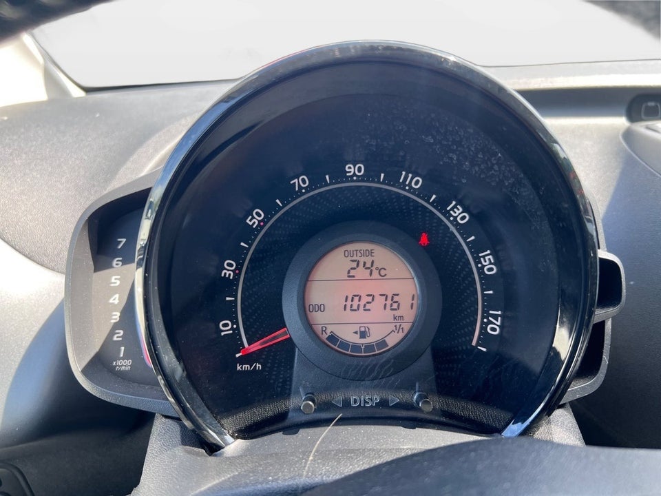 Toyota Aygo 1,0 VVT-i x-press 5d