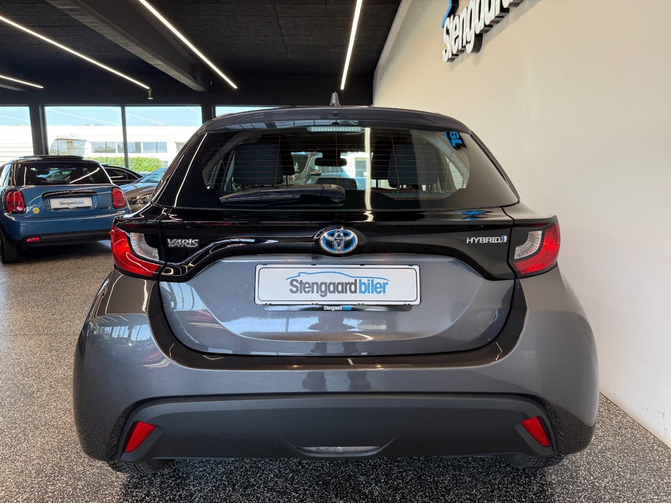 Toyota Yaris 1,5 Hybrid H1 e-CVT 5d
