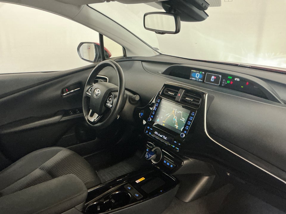 Toyota Prius 1,8 Plug-in Hybrid Solar MDS 5d