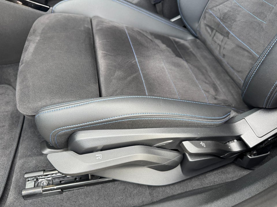 BMW iX2 eDrive20 M-Sport 5d