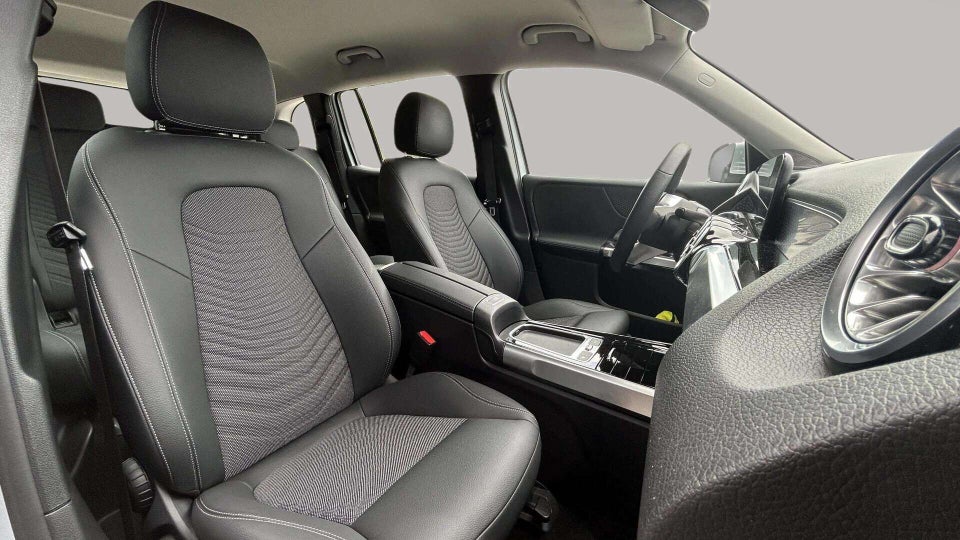 Mercedes EQB250+ Progressive 5d