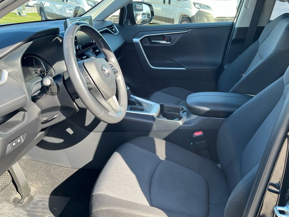 Toyota RAV4 2,0 T3 Comfort e-CVT 5d