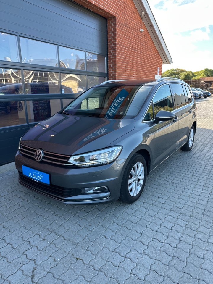 VW Touran 2,0 TDi 190 Highline DSG Van 5d