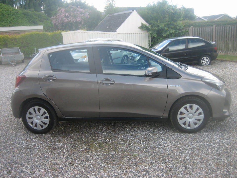 Toyota Yaris 1,5 Hybrid H2 e-CVT 5d