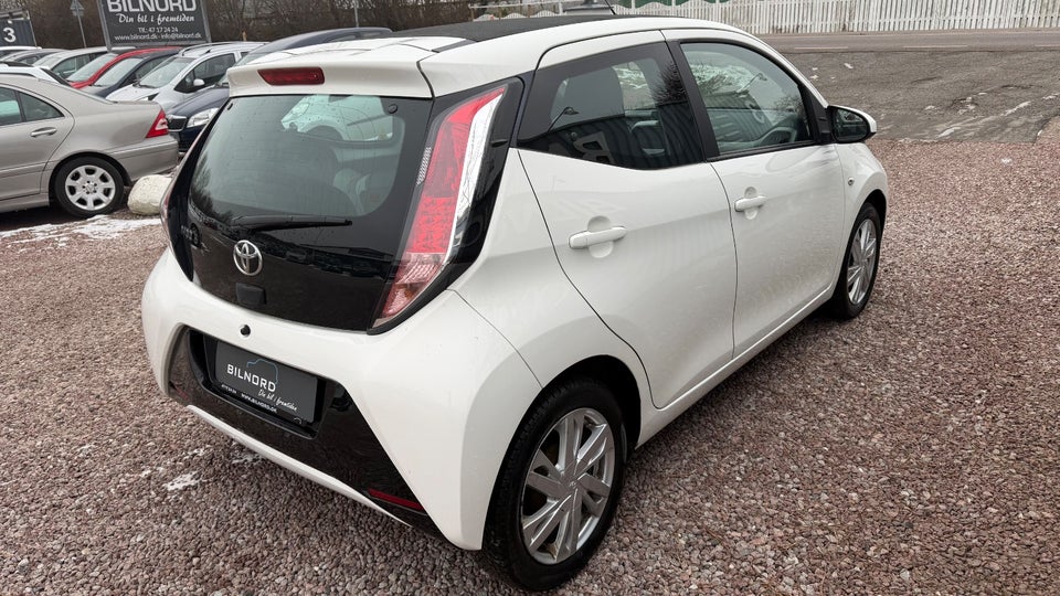 Toyota Aygo 1,0 VVT-i x-sky 5d