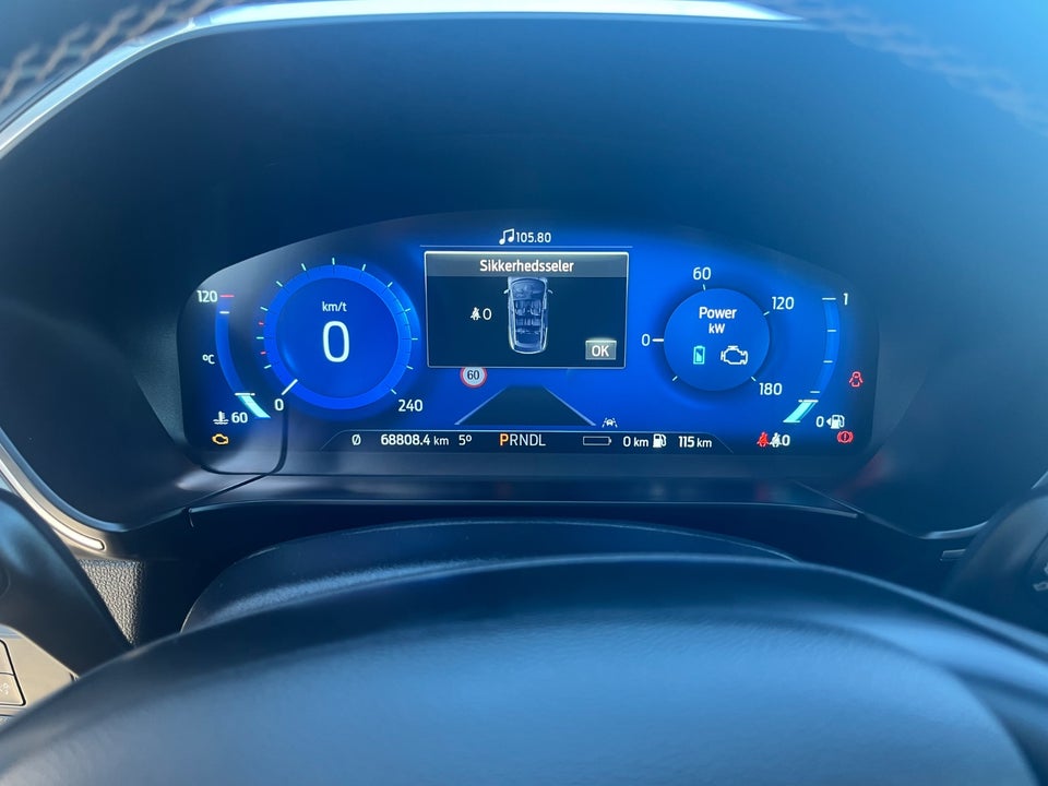 Ford Kuga 2,5 PHEV Vignale CVT 5d