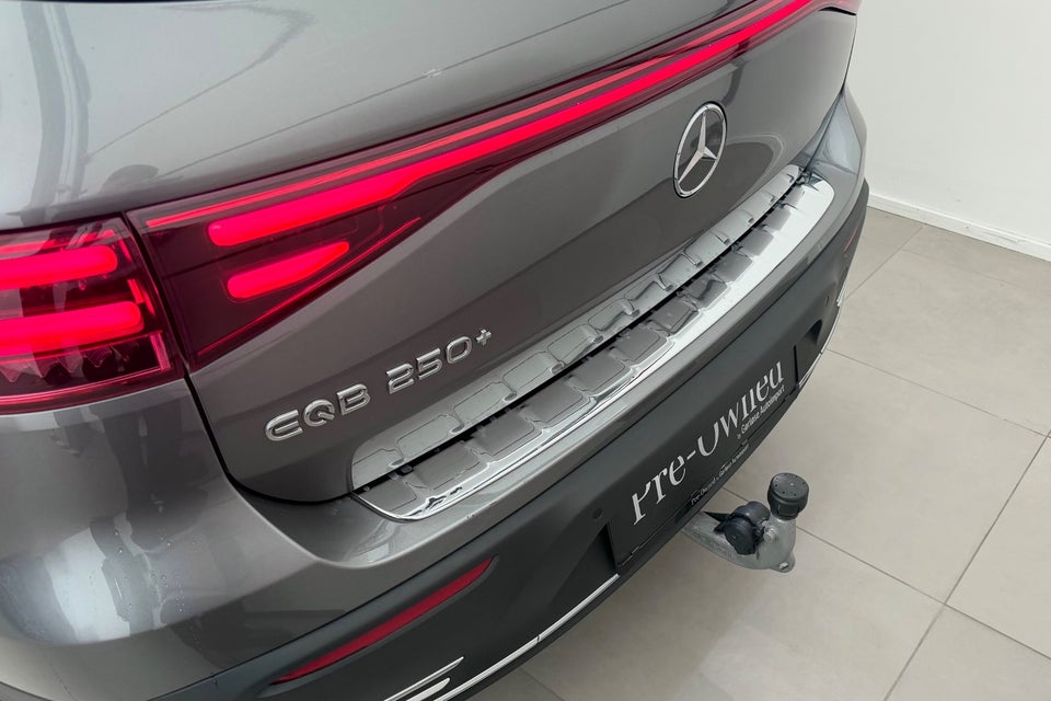 Mercedes EQB250+ Progressive 5d