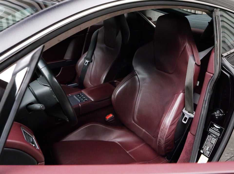 Aston Martin V8 Vantage 4,3 Coupé 2d