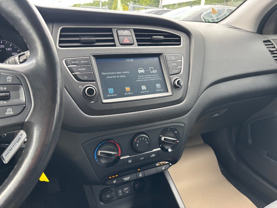 Hyundai i20 1,25 Trend 5d