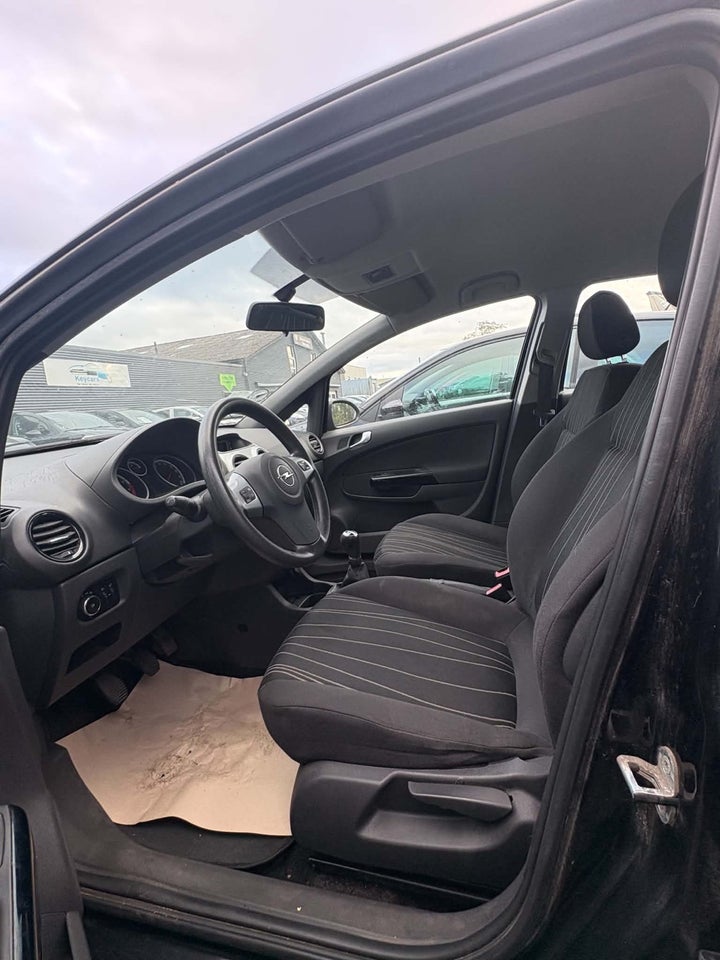 Opel Corsa 1,0 12V Edition 5d