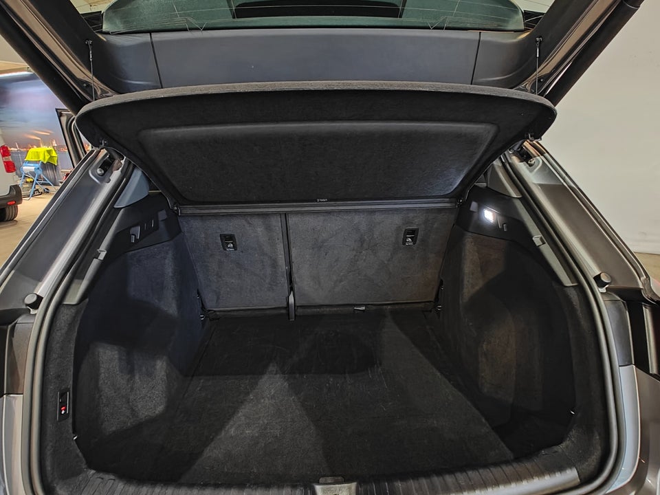 Audi Q4 e-tron 40 Advanced 5d