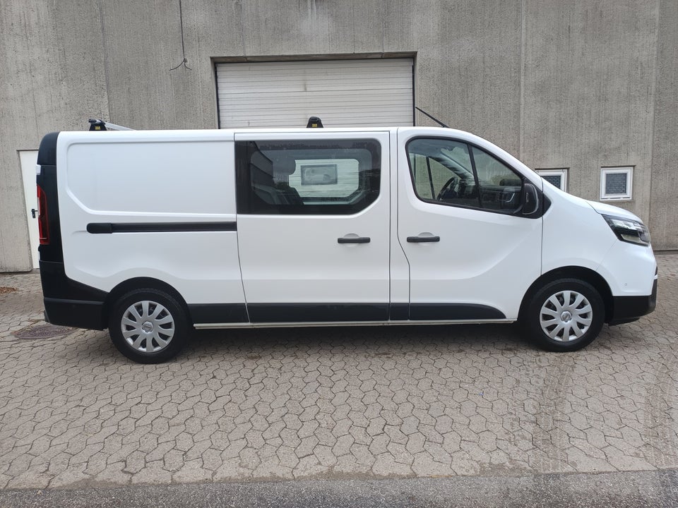 Nissan Primastar 2,0 dCi 150 L2H1 N-Connecta Mandskabsvogn