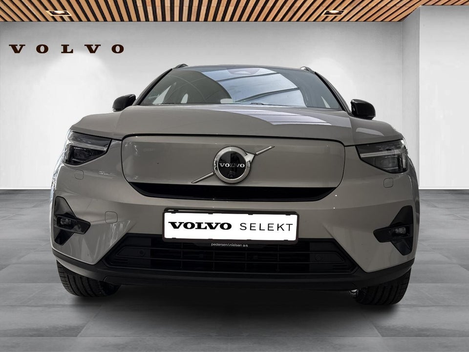 Volvo EX40 Extended Range Plus 5d