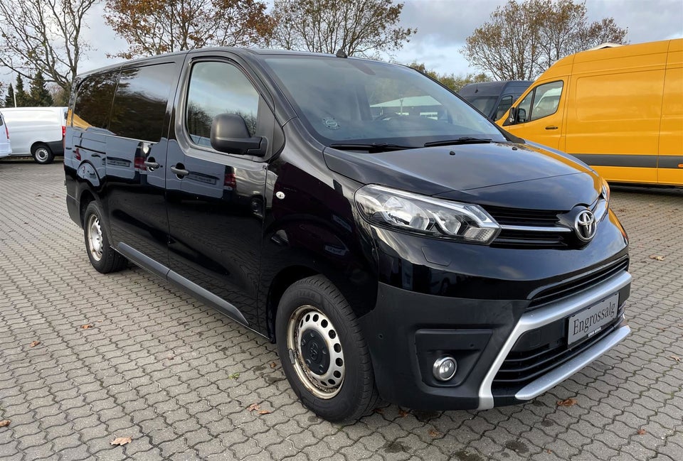 Toyota ProAce 2,0 D 120 Long Comfort Master aut. 5d