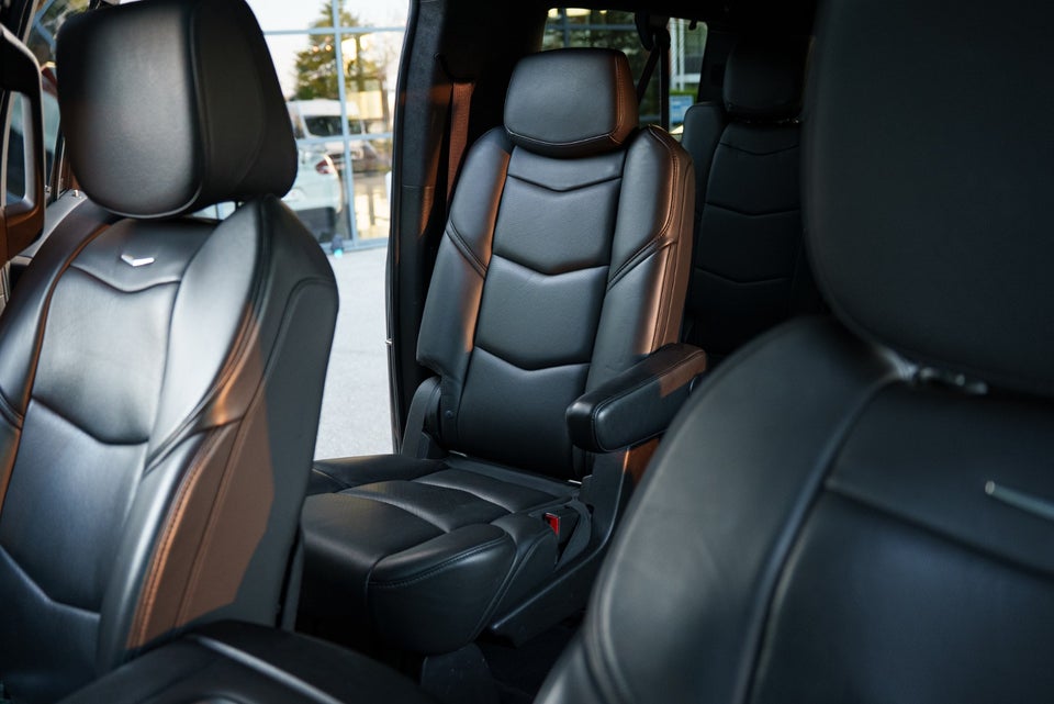 Cadillac Escalade 6,2 V8 ESV Platinum aut. 7prs 5d