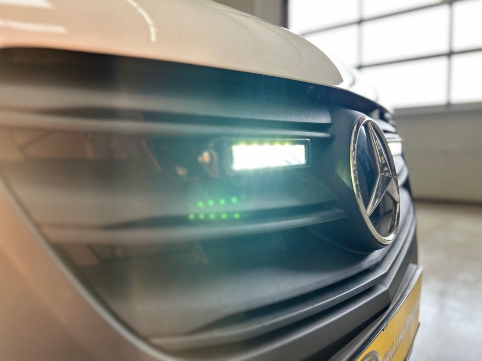 Mercedes Vito 114 2,0 CDi Kassevogn aut. L RWD