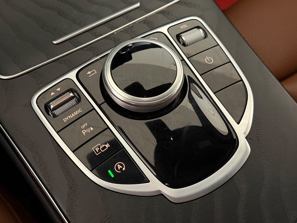 Mercedes C220 d 2,0 AMG Line aut. 4d