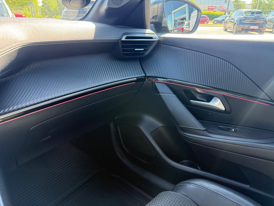 Peugeot 208 1,2 PureTech 100 GT Line EAT8 5d