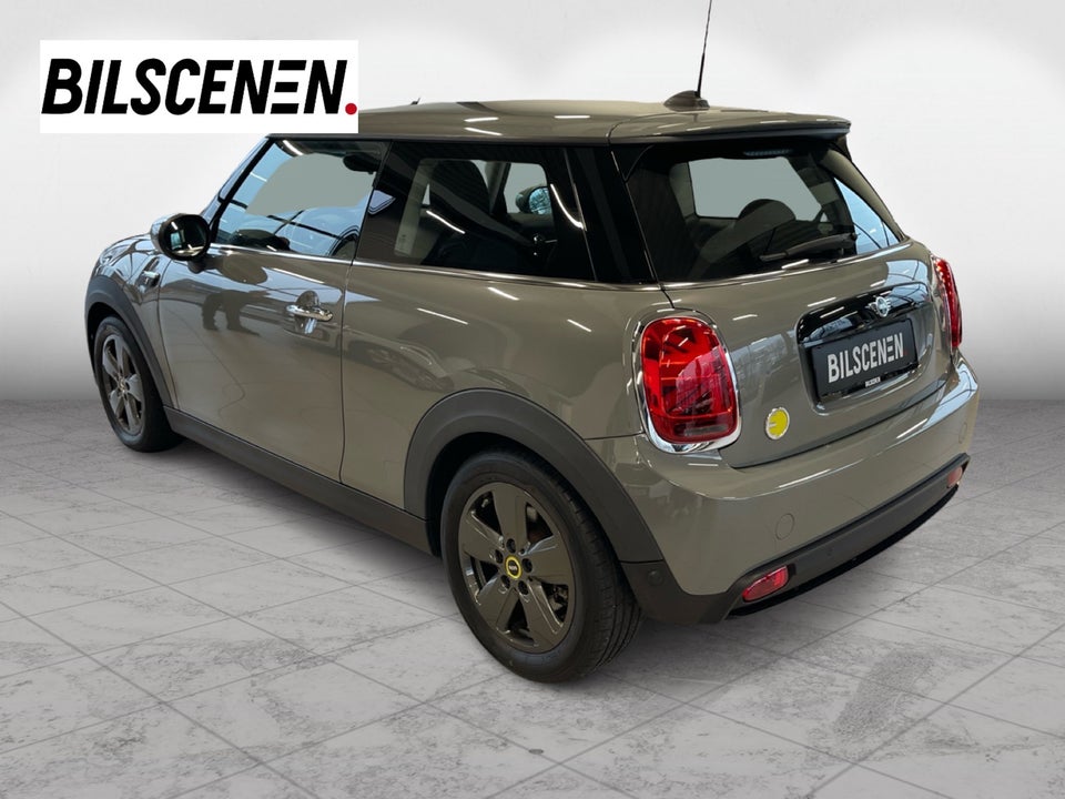MINI Cooper SE Essential 3d