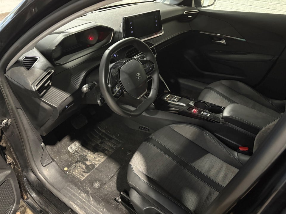 Peugeot e-208 50 Allure 5d