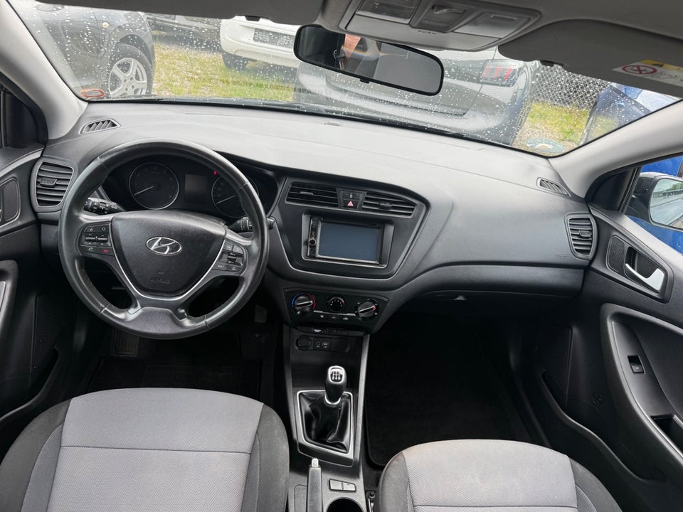 Hyundai i20 1,25 Spring 5d