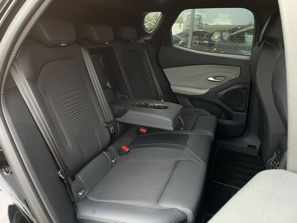 Ford Capri 82 Select Extended Range 5d