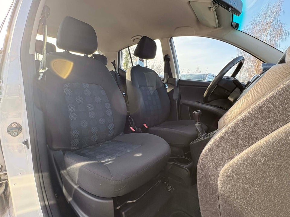 Hyundai i10 1,1 Classic 5d