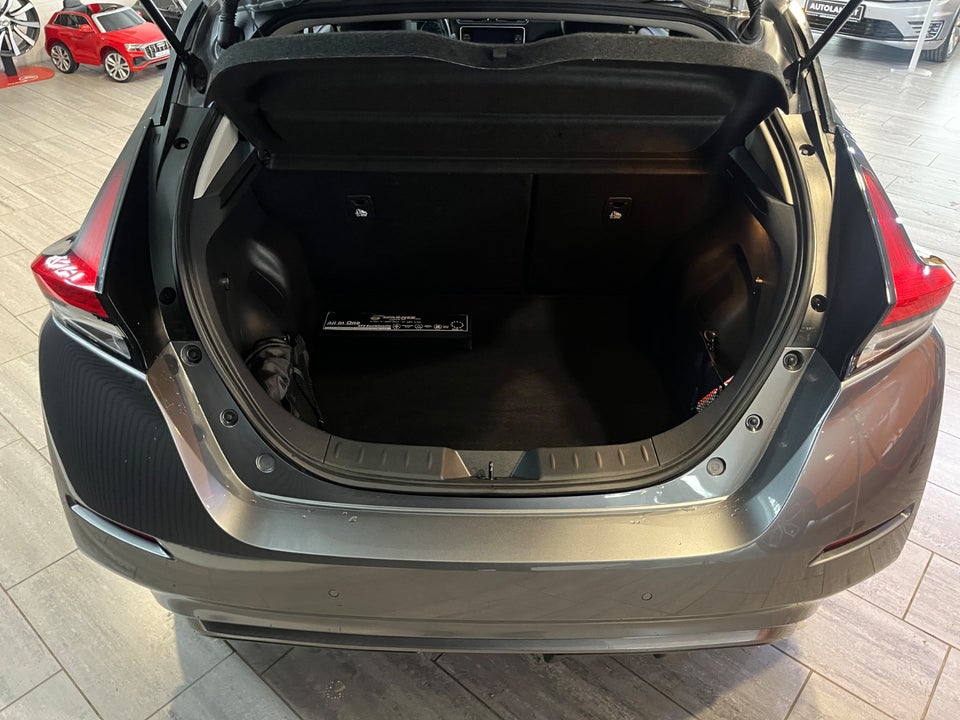 Nissan Leaf 39 N-Connecta 5d