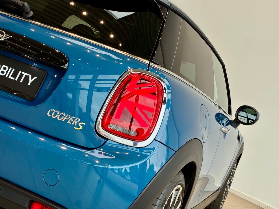 MINI Cooper SE Maximise 3d
