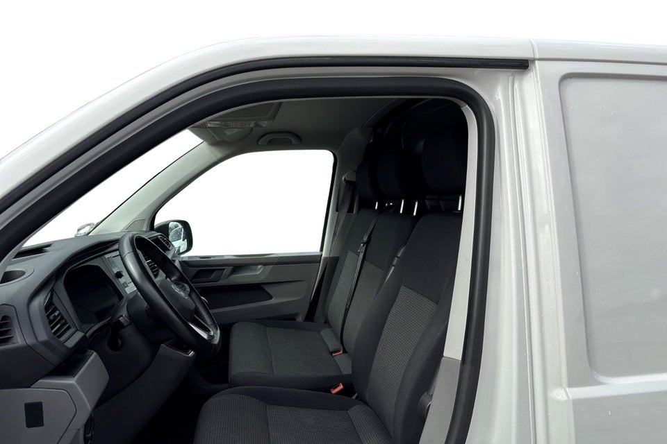 VW Transporter 2,0 TDi 110 Kassevogn lang