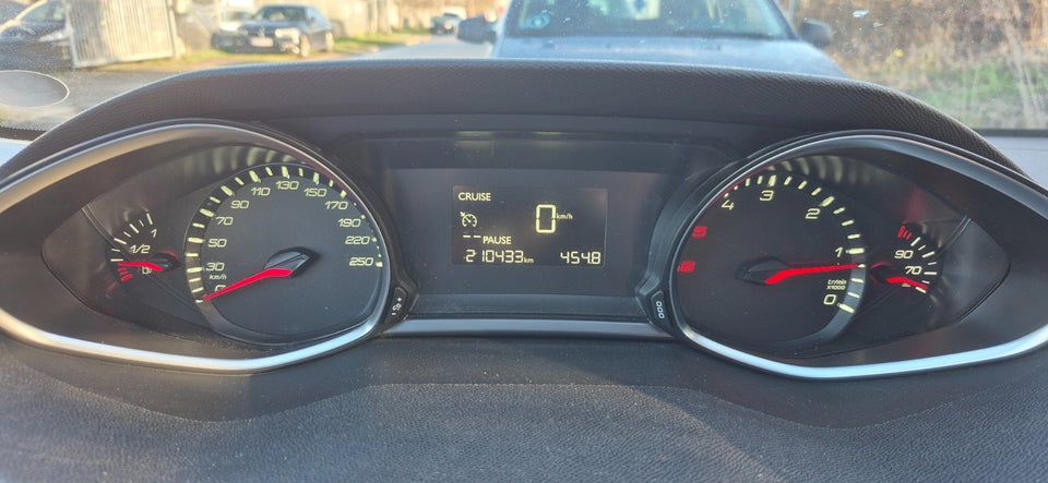 Peugeot 308 1,6 BlueHDi 120 Active SW 5d