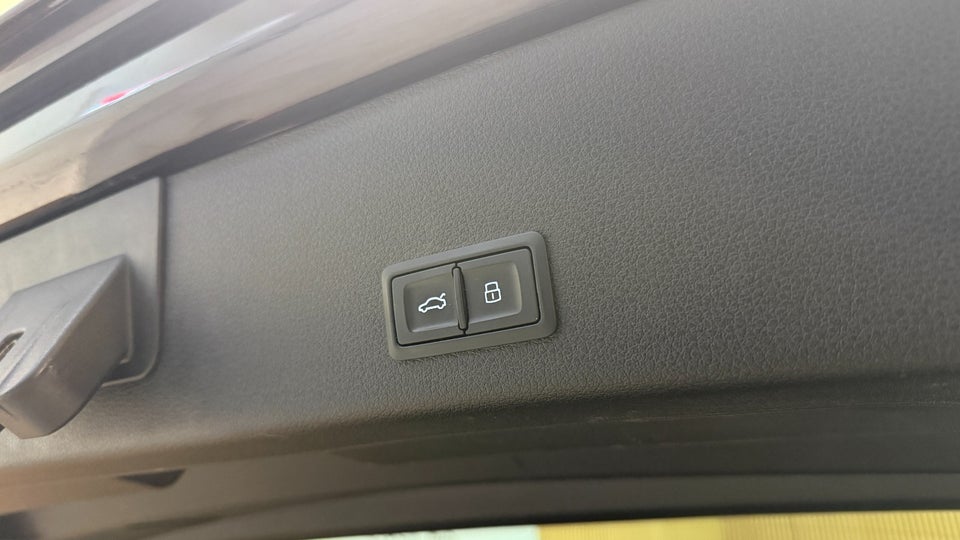 Audi e-tron 50 S-line quattro 5d