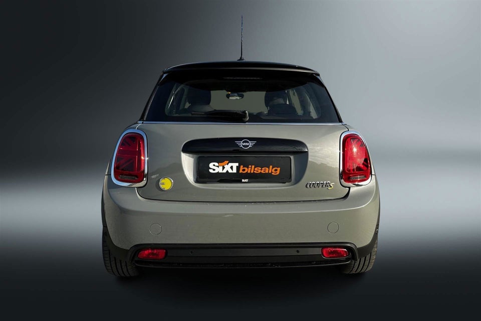 MINI Cooper SE Essential 3d